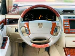 تۆیۆتا کراون